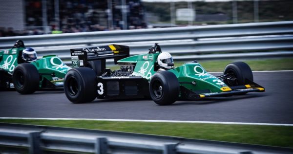auto-racing-car-wallpapers-f1-12795